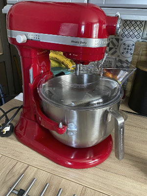 KitchenAid 6.9 Litre Artisan Stand Mixer